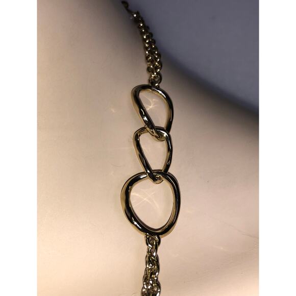 CHLOE + ISABEL sculpted open-link long statement necklace - N139 - Picture 3 of 5